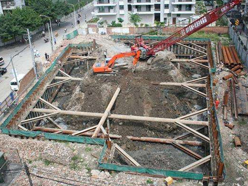 福焱建筑設備租賃鋼板樁施工,福焱建筑設備租賃靜壓樁機,湖南福焱機械設備有限公司